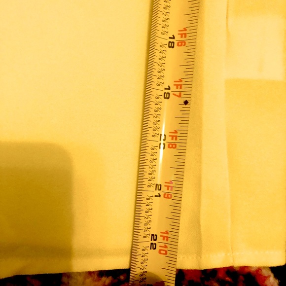 3 for $15 ❤️ Ruffle Armhole Scallop Edge Top - Picture 4 of 6